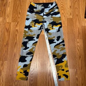 Noli Camouflage Leggings - Black, White, Brown, Yellow